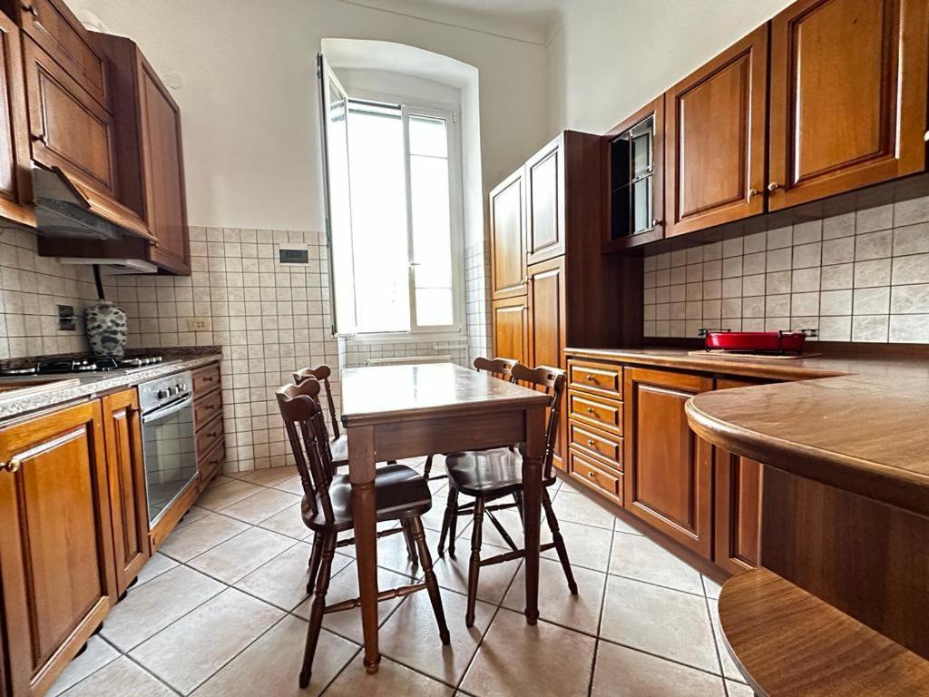La Via Sul Mare Apartment บอร์ดิเกรา ภายนอก รูปภาพ