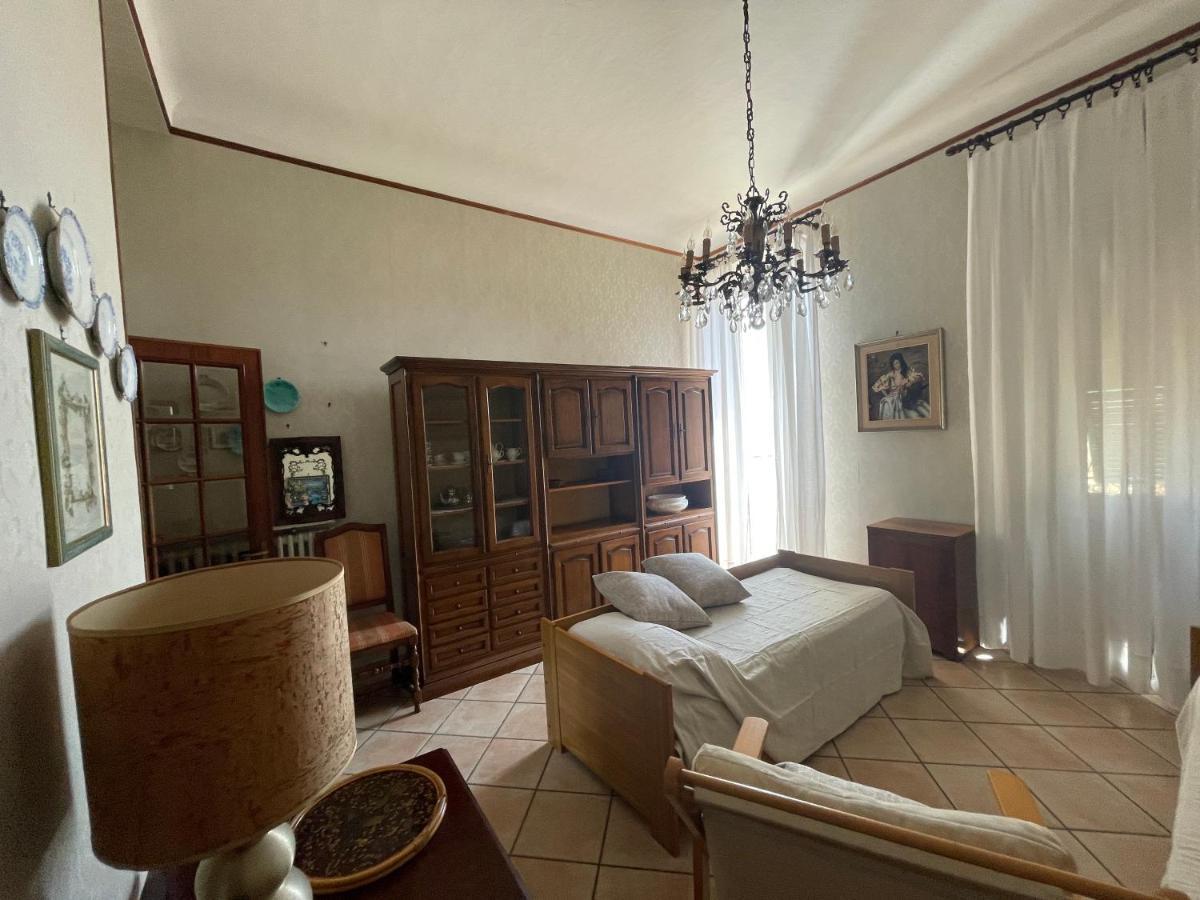 La Via Sul Mare Apartment บอร์ดิเกรา ภายนอก รูปภาพ